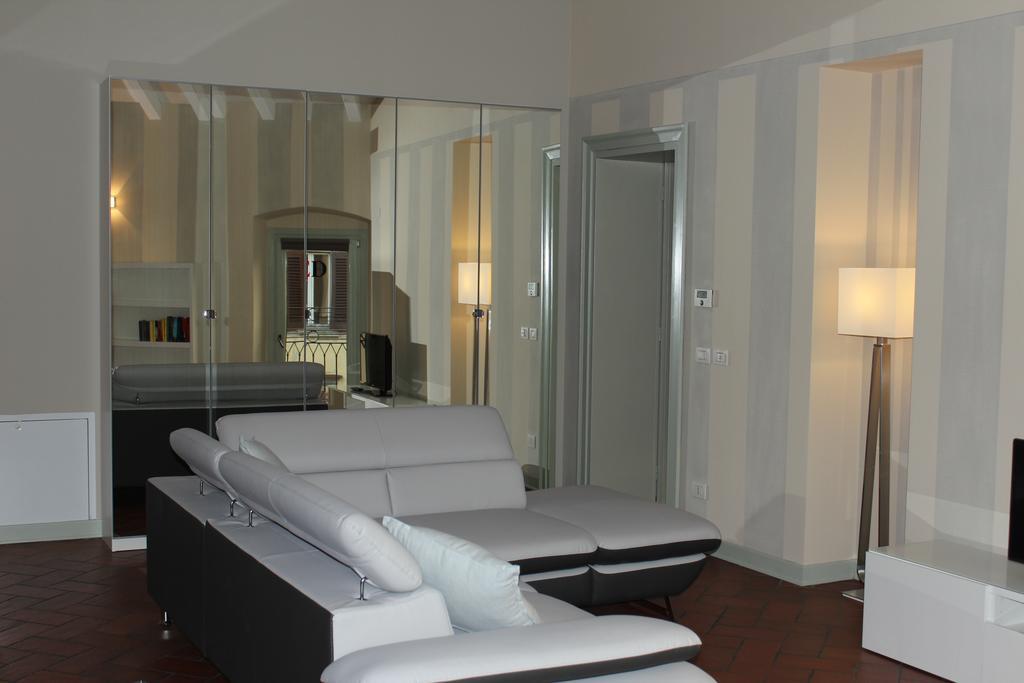 Eleganti Dimore Brescia Luaran gambar