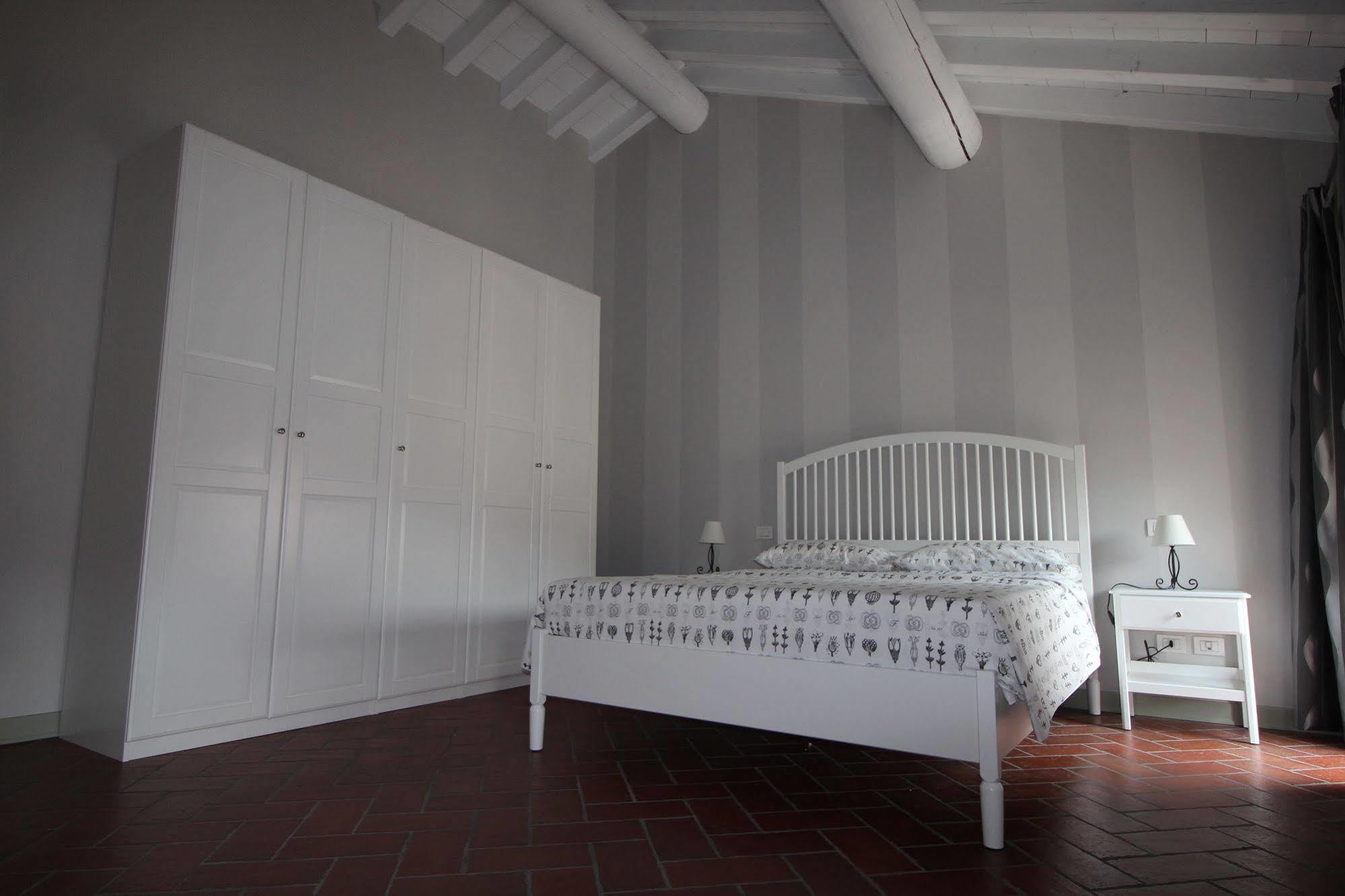 Eleganti Dimore Brescia Luaran gambar